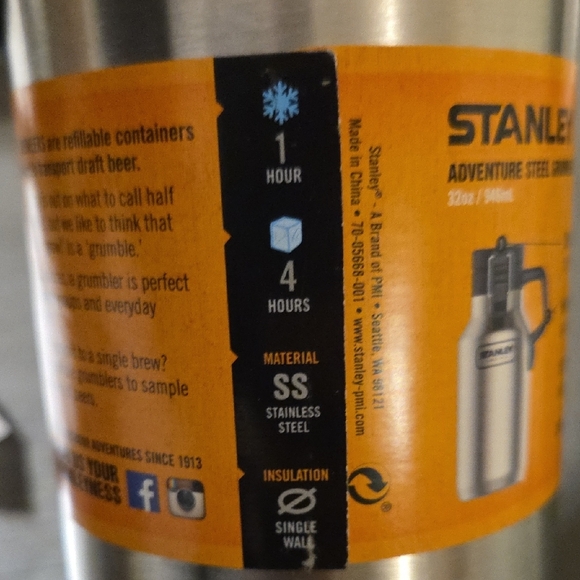 Stanley Silver and Black Steel Growler - Picture 5 of 8